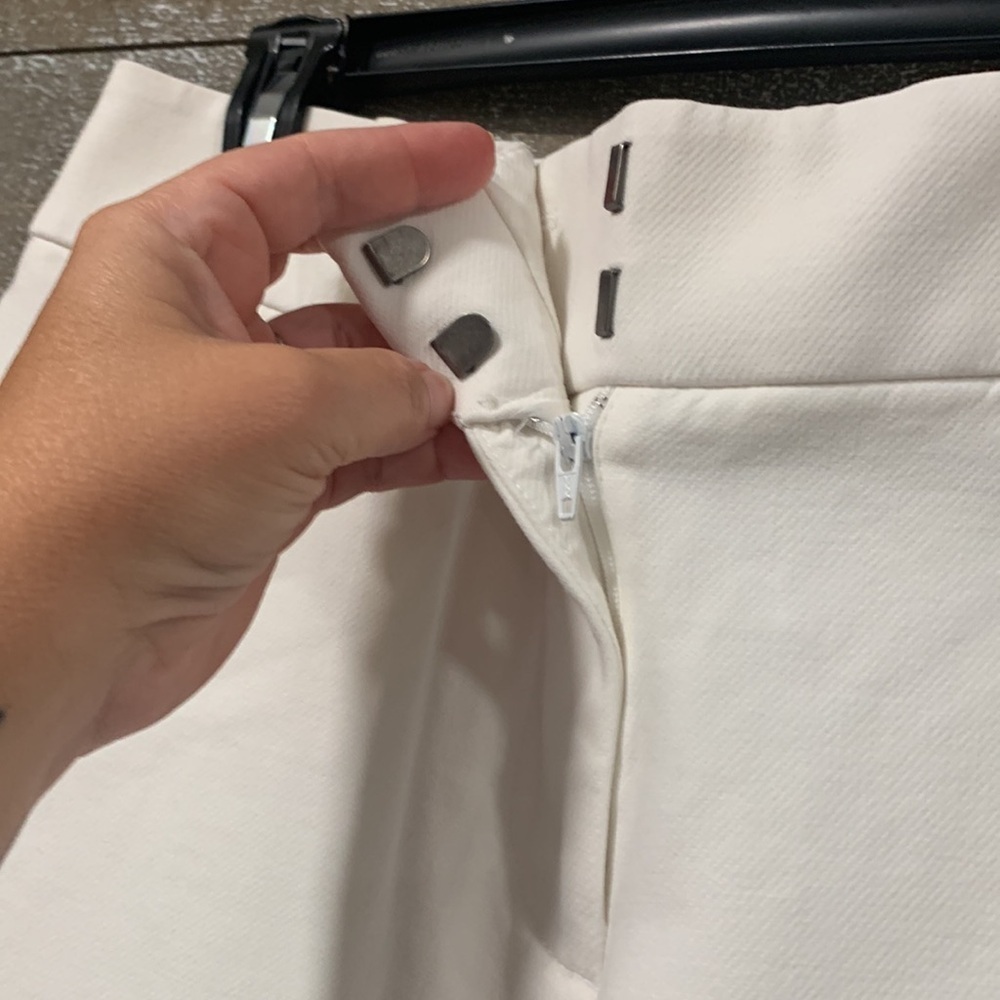 Ann Taylor Loft ivory Julie cropped pant size 8 - Picture 4 of 7
